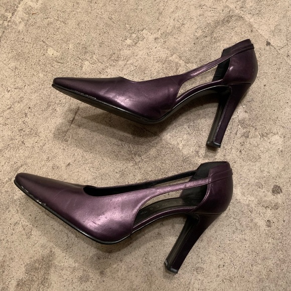 Pearlized Purple Nine West Heeled Pumps - Picture 3 of 8